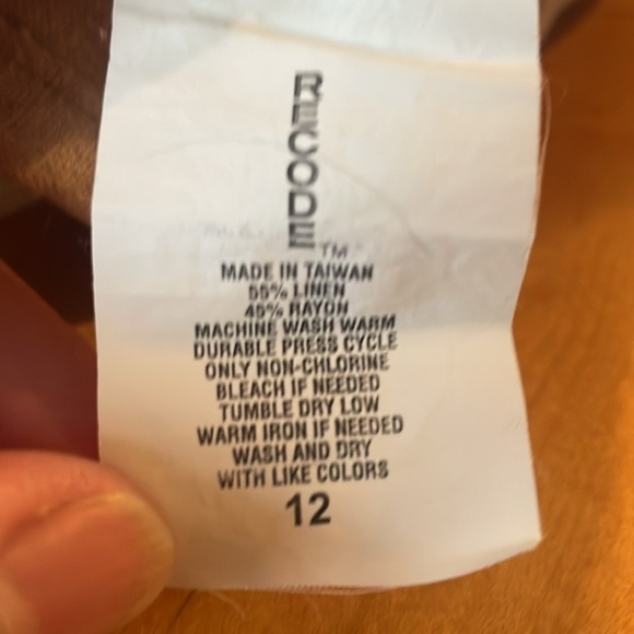 Dockers Recode Elegant Tan Women's Skirt knee length size 12 - Picture 7 of 7